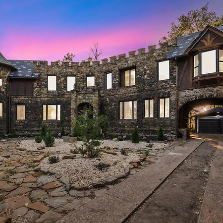 Enchanted Castle - Your Royal Getaway Awaits Кливленд Экстерьер фото